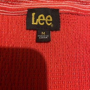 Lee shirt